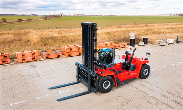 BlueScope inks large forklift deal