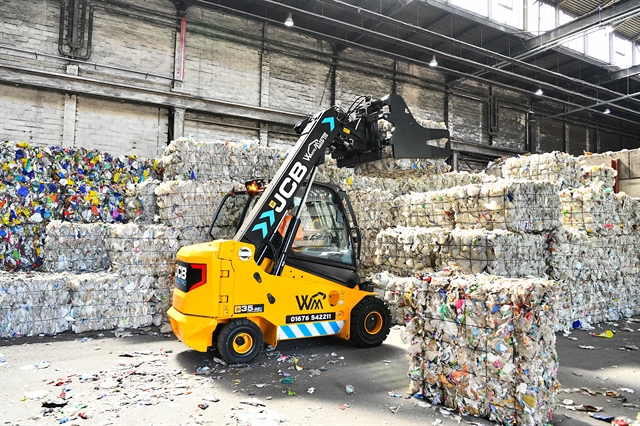 JCB delivers 35-22E Teletruks to Wastemasters Group