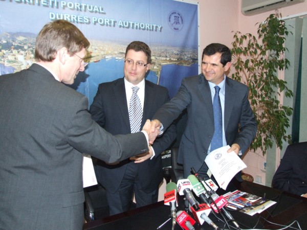 (L-R) Wolfgang Stöven, Sokol Olldashi and Eduard Ndreu.