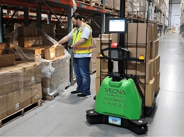 New pallet-handling robot system launched to market