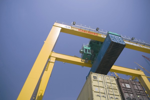 Konecranes will deliver eight RTGs to SETV in Abidjan, Ivory Coast, next year.