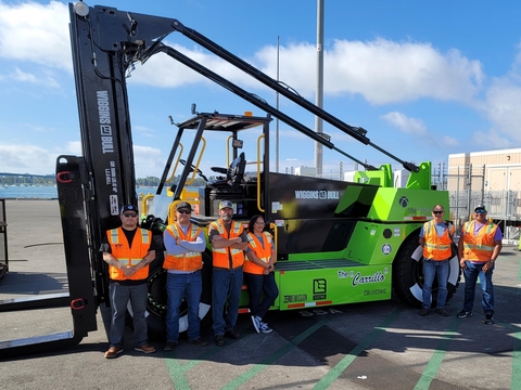 The 25,000kg capacity electric forklift