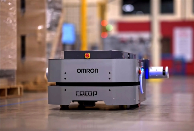 Omron certifies AMR wireless charging tech