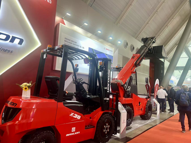 Maxlion used LogiMAT 2025 to spotlight their X series forklifts.