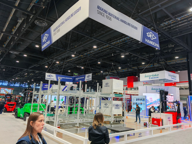 There is plenty going on at the Hangcha stand on DAY 1 at ProMat, including live demonstrations of their AGV capabilities.