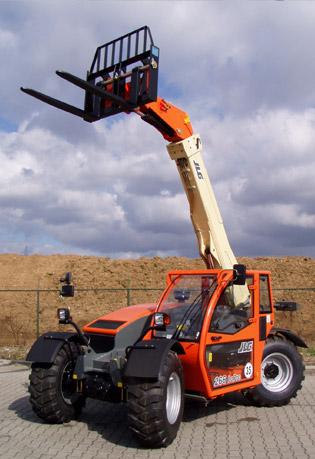 JLG launches new online training courses