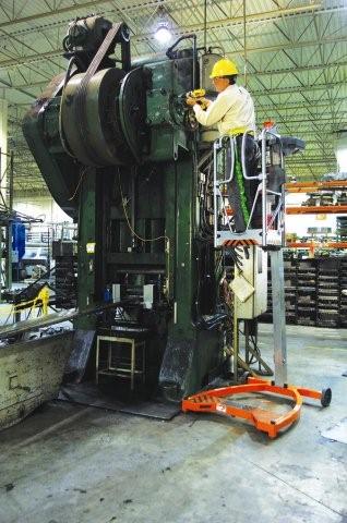 JLG Industries wins award for LiftPod