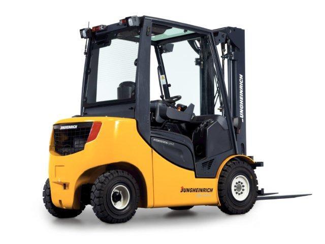 A VFG counterbalance forklift used at Sainsbury's