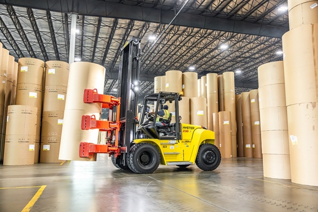 With a solid presence across North America, Bolzoni Group delivers tailored forklift attachments for the U.S. paper industry.