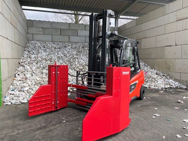 De-wiring bales quick and easy! Product and service backup MADE IN GERMANY!