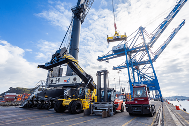 Chilean terminal invests in MH equipment