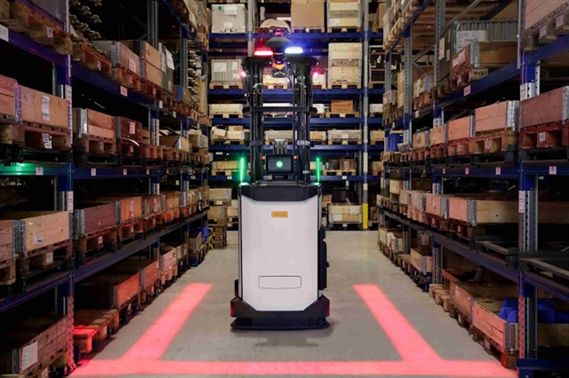 Mixed Fleets: The Smarter way to Automate Your Warehouse