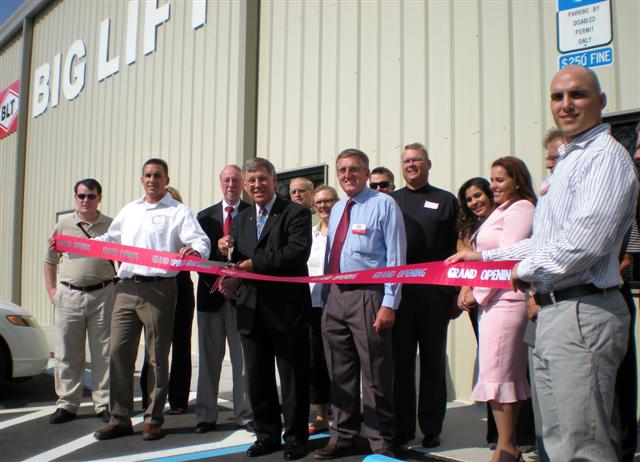 Florida State Representative Stan Jordan of Jacksonville cut the ribbon for the Big Lift Trucks facility opening.