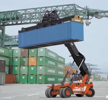 Fantuzzi reachstacker