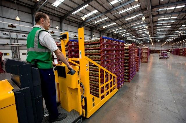 Hovis Bakery's new low-level order picker