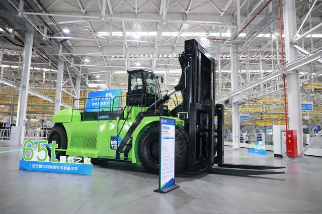 TZCO unveils 65T lithium-ion counterbalance forklift