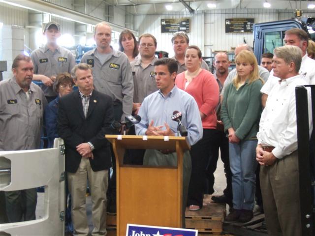 Yale dealer hosts candidate for Congress