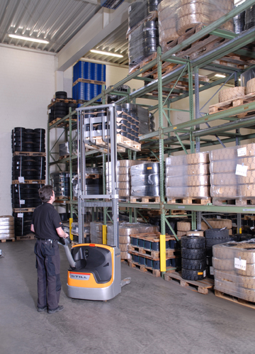 Still distribution in the UK has reverted to Still Materials Handling