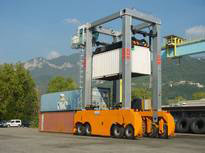 Trevolution's long experience in the design and production of lifting and transportation equipment was the decisive factor in the creation of the LCS-SC straddle carrier.