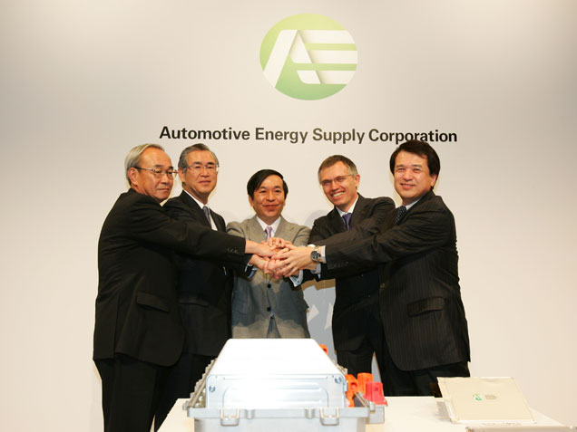 (L-R)Masakazu Okabe, NEC Corp president, Konosuke Kashima, NEC board member, Masahiko Otsuka, AESC president, Carlos Tavares, Nissan Motor executive vice president and Minoru Shinohara, Nissan Motor senior vice president