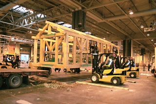 Hoppecke moved the entire stand that it used at a recent expo using forklifts.