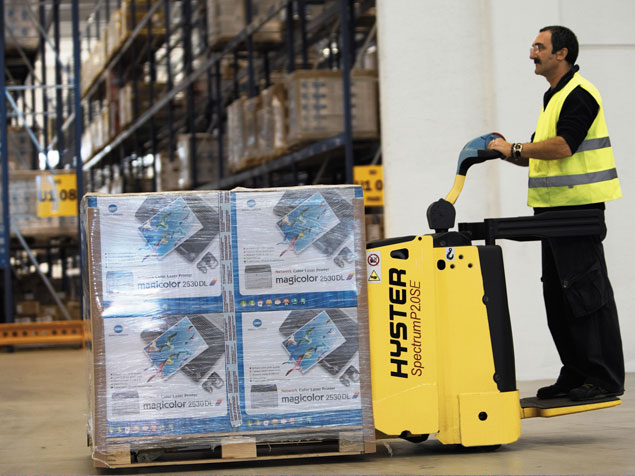 Hyster P2.0SE platform pallet truck