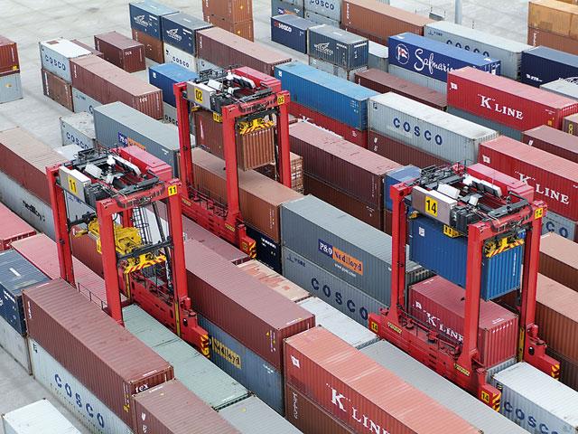 Kalmar straddle carriers