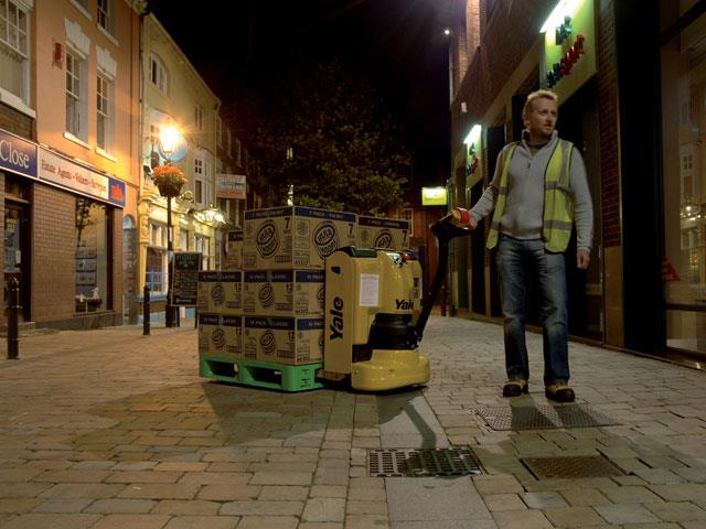Yale's MP16S low-noise pallet truck for silent operations.