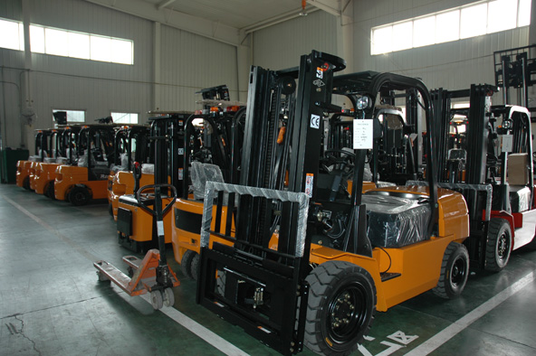 Hangcha forklifts - ready for export and a growing domestic market
