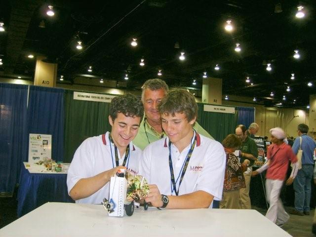 Moritz Greif and Manuel Kochen from Team Germany that won the Engineering Award for their fuel cell forklift.