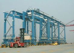 Four RTGs for Ningbo Port, China