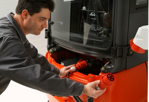 Linde wants to continue improving its performance in terms of fleet management and full service.