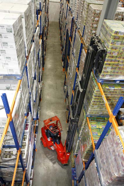 Natco selected five Flexi G4 HiMAX articulated VNA trucks