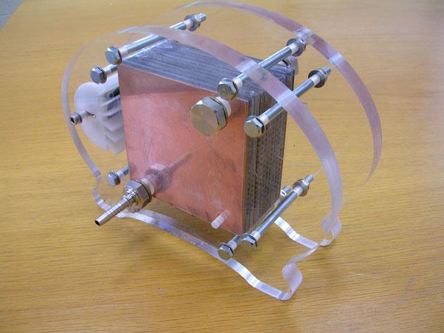 Air-breathing fuel cell created by University students