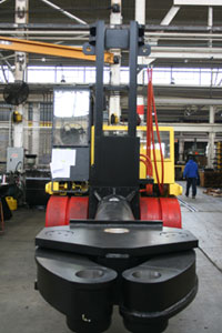 Hoist Liftruck's billet grab for Wyman-Gordan