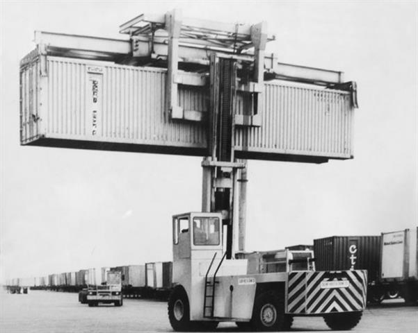 Old Silent Hoist container handler