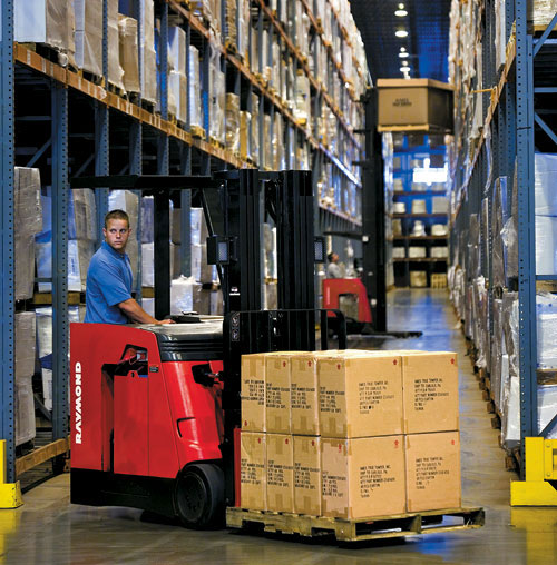 The 4200 stand-up counterbalanced forklift