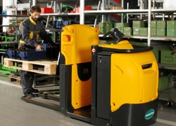 Komatsu vertical order picker MWQ07-3R