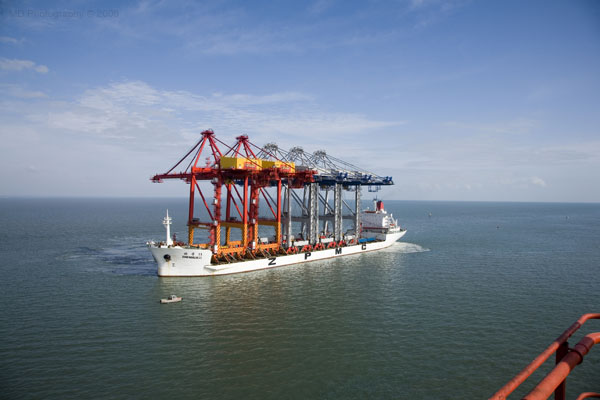 Post-Panamax cranes arriving into Patrick Brisbane Terminal