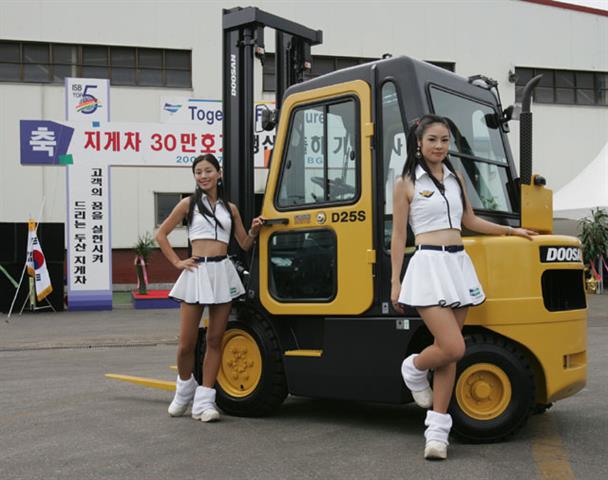 Lucky key for historic forklift buyer