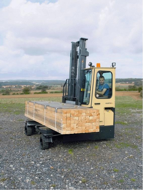 The new Hubtex series 3040 side loader is the possibility of using them in three different ways: as fourway narrow aisle-side loader, as side loader for transporting long loads or as conventional front loader for pallets and block stacking up to 3000 kg...