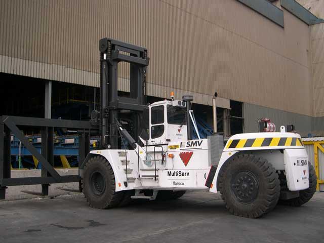 The 60-tonne forklift for MultiServ.