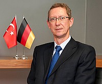 Frank Schliesser, CEO of STILL ARSER