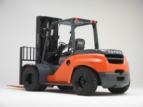 TMHU has introduced its 8-Series large-capacity cushion- and pneumatic-tyre forklifts.