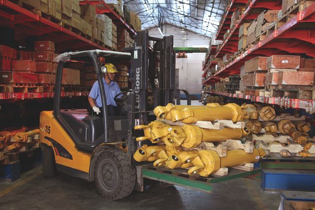 LiuGong's new British dealer Construction Plant & Machinery Sales Ltd has sold machinery to end users.