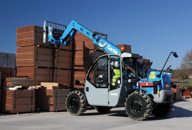 Genie GTH-2506 rigid-frame telehandler