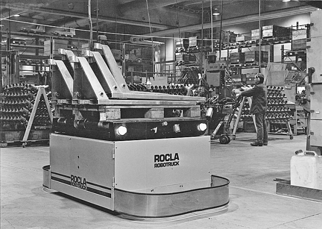 One of the first AGVs designed by Rocla in the 1980s.