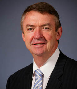 Minister for Transport Terry Mulder.