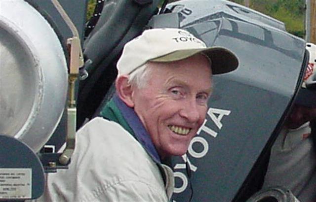 Mike Kelly on walk-around demo