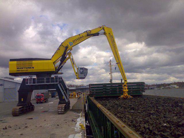 Cooper has added hydraulic cranes to its portfolio.